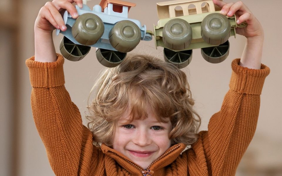 Launching Your Child’s Modeling Journey: A Step-by-Step Guide